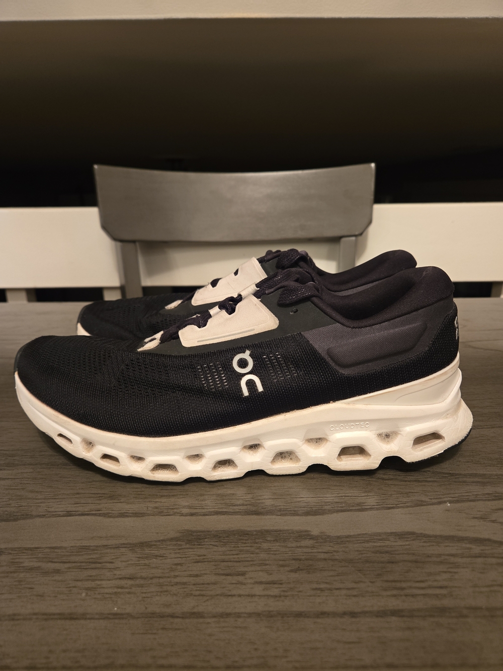 On Running Cloudstratus 3 Mens Sz 11.5 Black Frost 3MD30111197 CloudTec